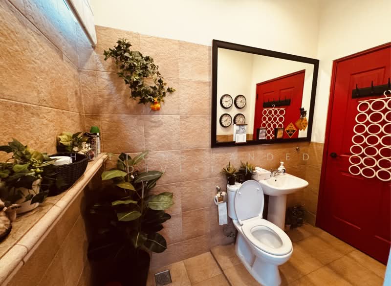 THE Grandeur Manor, Siglap Avenue South, Siglap Drive, Siglap Walk, Siglap Rise, Siglap Plain, Frankel Avenue, 5 Bedrooms, 3,100 sqft, Semi-Detached House For Sale, by JAAMES YEO, 500202174 - Bathroom - PropertyGuru.com.sg
