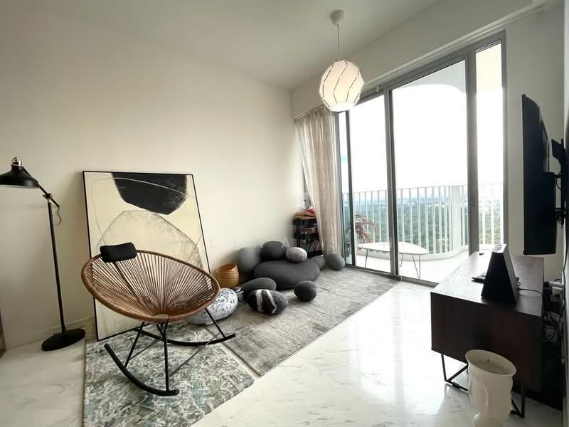 Queens Peak, 1 Dundee Road, 3 Bedrooms, 850 sqft, Condominium For Rent, by Selina Sun, 500202178 - Living Room - PropertyGuru.com.sg