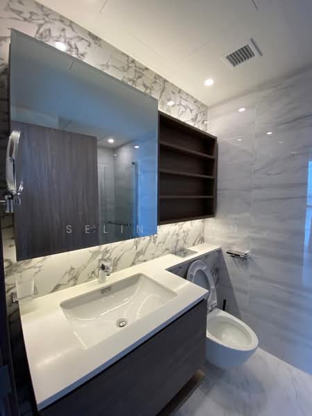 Queens Peak, 1 Dundee Road, 3 Bedrooms, 850 sqft, Condominium For Rent, by Selina Sun, 500202178 - Bathroom - PropertyGuru.com.sg
