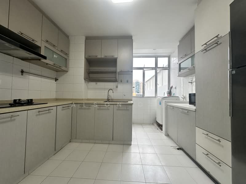Ever Lodge, 685 Geylang Road, 2 Bedrooms, 1,050 sqft, Apartment For Rent, by Alson Ong, 500202192 - Kitchen - PropertyGuru.com.sg