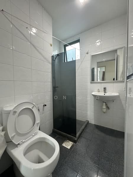 Ever Lodge, 685 Geylang Road, 2 Bedrooms, 1,050 sqft, Apartment For Rent, by Alson Ong, 500202192 - Bathroom - PropertyGuru.com.sg