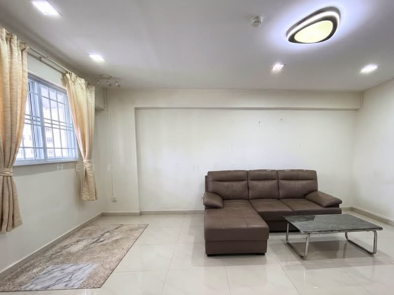 817 Tampines Street 81, 817 Tampines Street 81, 2 Bedrooms, 786 sqft, HDB Flat For Sale, by Heikal Shafrudin, 500202195 - PropertyGuru.com.sg