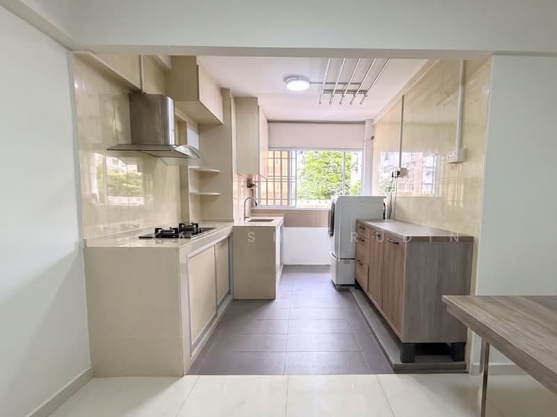 817 Tampines Street 81, 817 Tampines Street 81, 2 Bedrooms, 786 sqft, HDB Flat For Sale, by Heikal Shafrudin, 500202195 - PropertyGuru.com.sg