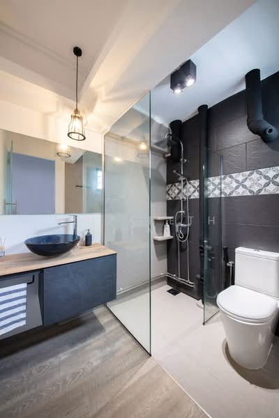 301 Ang Mo Kio Avenue 3, 301 Ang Mo Kio Avenue 3, 2 Bedrooms, 786 sqft, HDB Flat For Sale, by Elizabeth Lim, 500202199 - Bathroom - PropertyGuru.com.sg