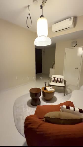 Prestigious 999 years Move In Ready 3BR Only $2m, Kovan, Hougang / Punggol / Sengkang, 3 Bedrooms, 1,012 sqft, Apartment For Sale, by Elson Lee, 500202217 - Living Room - PropertyGuru.com.sg