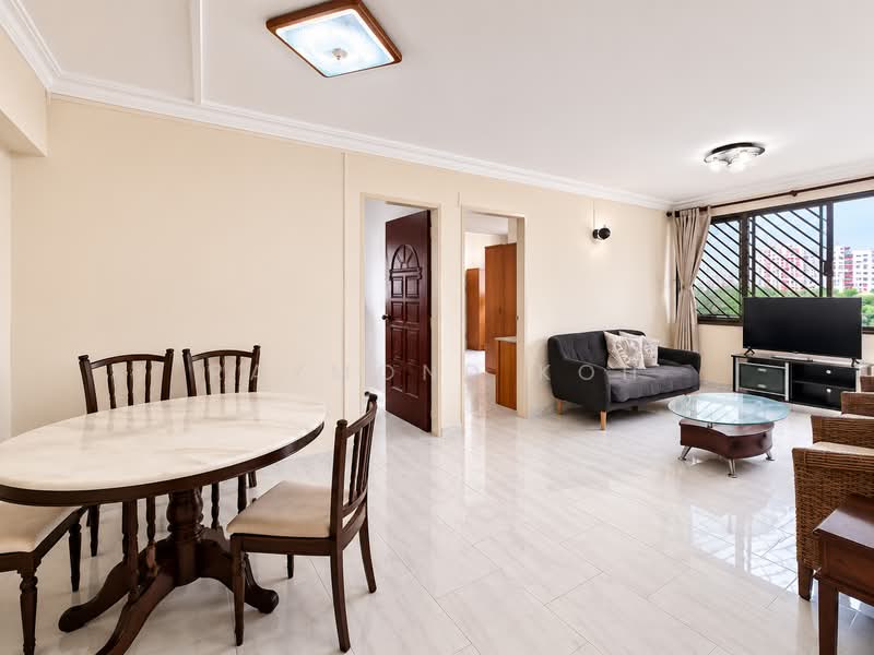 144 Bishan Street 12, 144 Bishan Street 12, 3 Bedrooms, 1,109 sqft, HDB Flat For Sale, by Raymond Koh, 500202219 - Living Room - PropertyGuru.com.sg