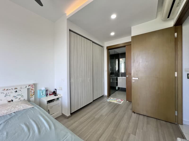 CityLife @ Tampines, 63 Tampines Central 7, 3 Bedrooms, 1,130 sqft, Executive Condominium For Sale, by Nate Lim, 500202221 - Master Bedroom - PropertyGuru.com.sg