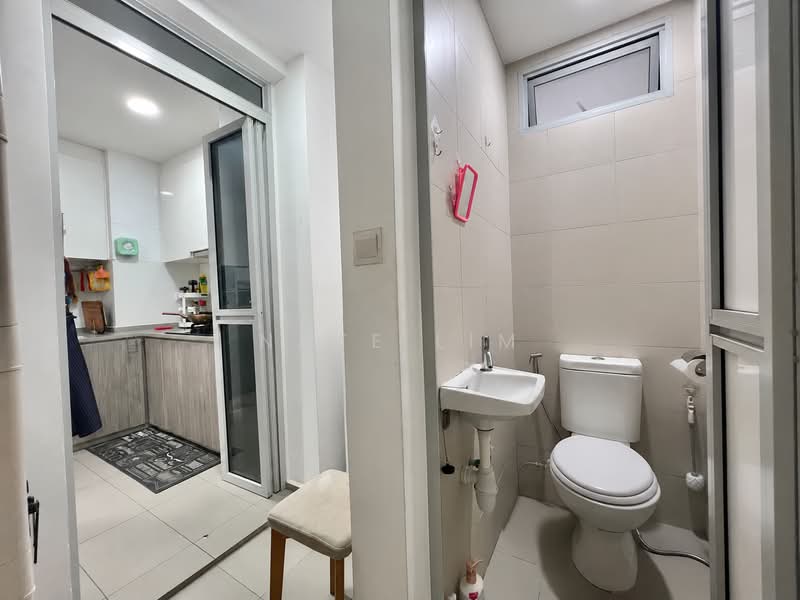 CityLife @ Tampines, 63 Tampines Central 7, 3 Bedrooms, 1,130 sqft, Executive Condominium For Sale, by Nate Lim, 500202221 - Yard & WC - PropertyGuru.com.sg
