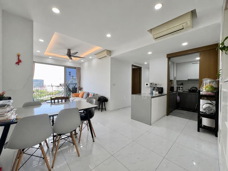 CityLife @ Tampines, 63 Tampines Central 7, 3 Bedrooms, 1,130 sqft, Executive Condominium For Sale, by Nate Lim, 500202221 - Living Room - PropertyGuru.com.sg
