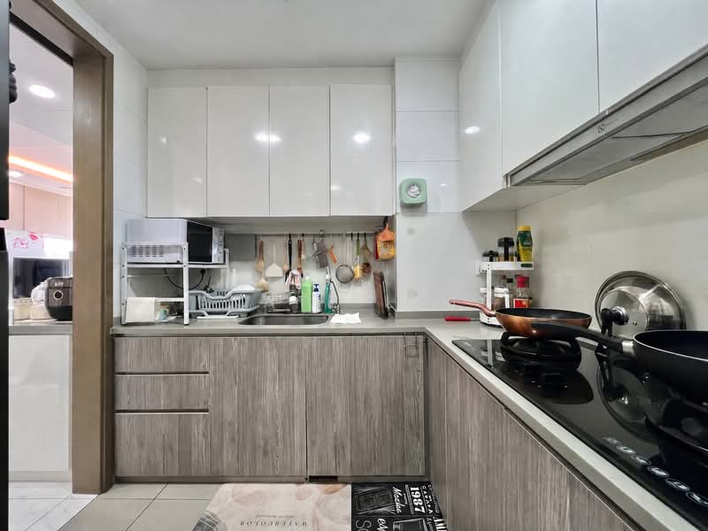 CityLife @ Tampines, 63 Tampines Central 7, 3 Bedrooms, 1,130 sqft, Executive Condominium For Sale, by Nate Lim, 500202221 - Kitchen - PropertyGuru.com.sg