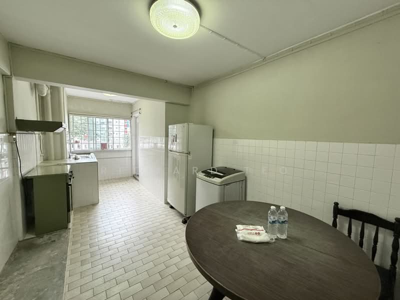 269 Tampines Street 21, 269 Tampines Street 21, 3 Bedrooms, 1,119 sqft, HDB Flat For Sale, by Richard Teo, 500202227 - Kitchen - PropertyGuru.com.sg