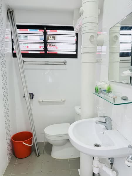 269 Tampines Street 21, 269 Tampines Street 21, 3 Bedrooms, 1,119 sqft, HDB Flat For Sale, by Richard Teo, 500202227 - Bathroom - PropertyGuru.com.sg