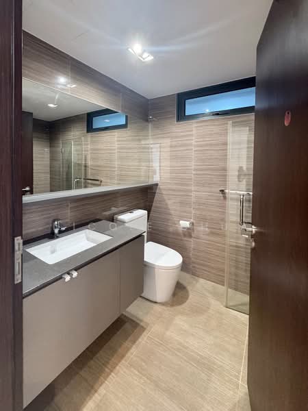 The Brownstone, 160 Canberra Drive, 3 Bedrooms, 915 sqft, Executive Condominium For Rent, by Nicole Chua, 500202233 - Bathroom - PropertyGuru.com.sg