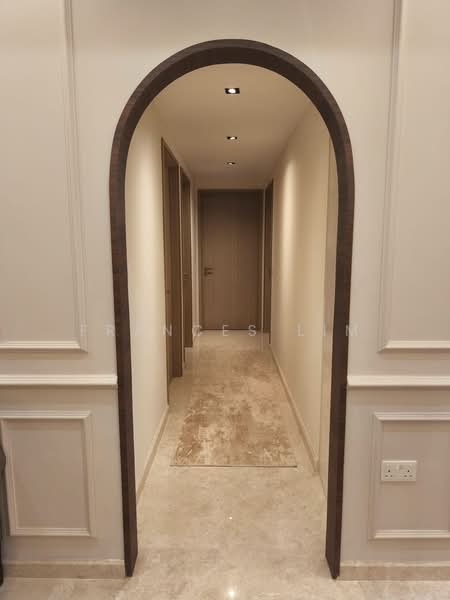 Flamingo Valley, 470 Siglap Road, 3 Bedrooms, 1,485 sqft, Condominium For Sale, by Frances Lim, 500202236 - Bedroom walkway - PropertyGuru.com.sg