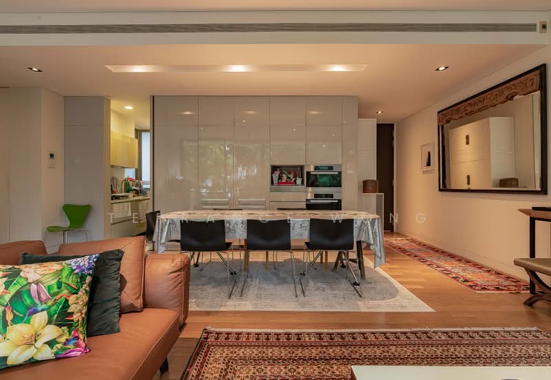 Hilltops, 101 Cairnhill Circle, 3 Bedrooms, 1,550 sqft, Condominium For Sale, by Terrance Wong, 500202241 - Living Room - PropertyGuru.com.sg