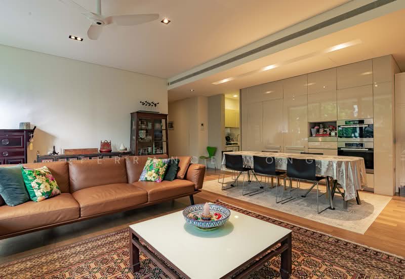 Hilltops, 101 Cairnhill Circle, 3 Bedrooms, 1,550 sqft, Condominium For Sale, by Terrance Wong, 500202241 - Living Room - PropertyGuru.com.sg