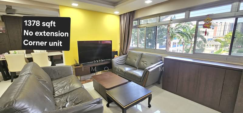 467 Hougang Avenue 8, 467 Hougang Avenue 8, 3 Bedrooms, 1,378 sqft, HDB Flat For Sale, by Simon Lum, 500202249 - Living Room - PropertyGuru.com.sg