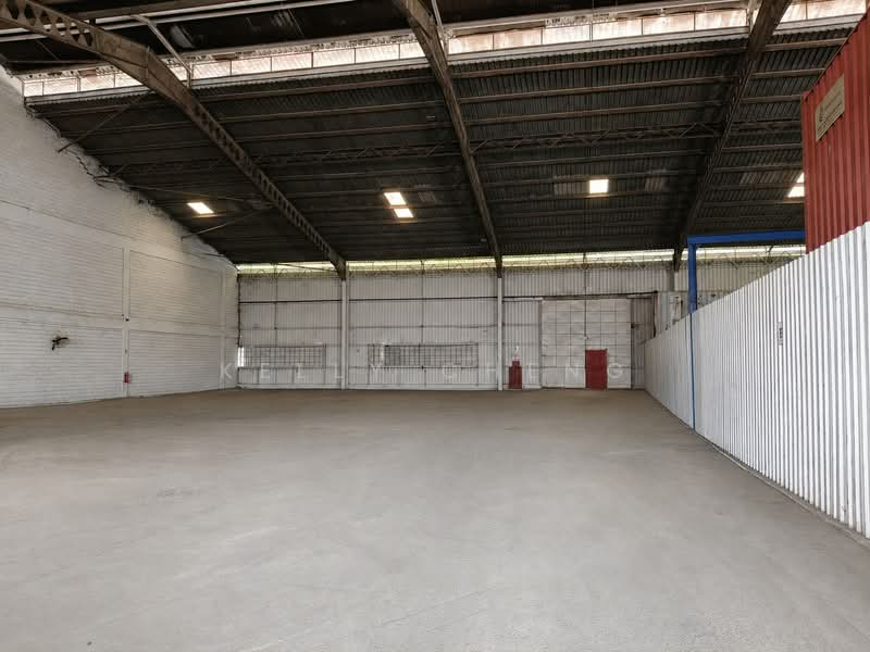Jurong Storage Warehouse, , 4,000 sqft, Factory / Workshop (B2) For Rent, by Kelly Cheng, 500202256 - Interior - CommercialGuru.com.sg