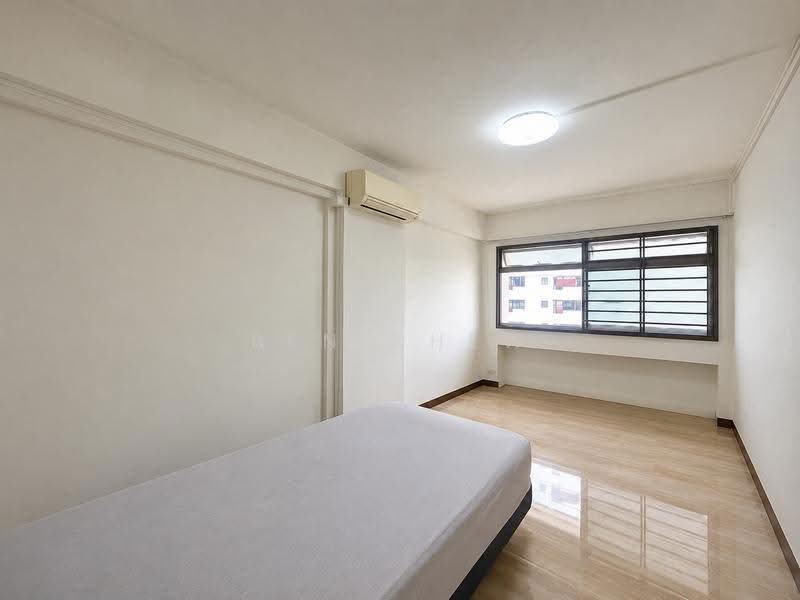 6 Kim Tian Road, 6 Kim Tian Road, Alexandra / Commonwealth, 3 Bedrooms, 1,152 sqft, HDB Flat For Sale, by Ben Chew, 500202257 - Bedroom - PropertyGuru.com.sg