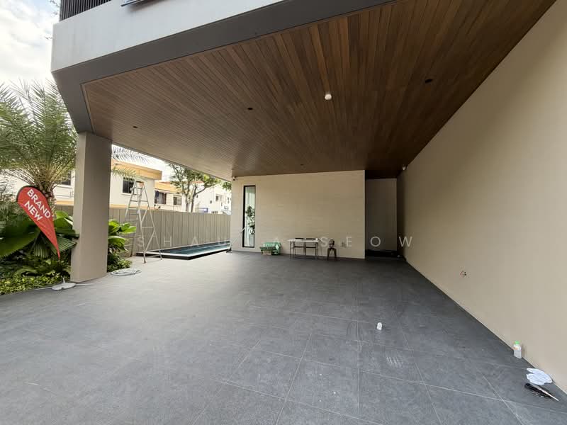 Exclusive Hillcrest Semi-Detached ❤️ Architect-Designed Luxury, Hillcrest Road, Newton / Novena, 5 Bedrooms, 6,765 sqft, Semi-Detached House For Sale, by Shauna Seow, 500202267 - Car Porch - PropertyGuru.com.sg