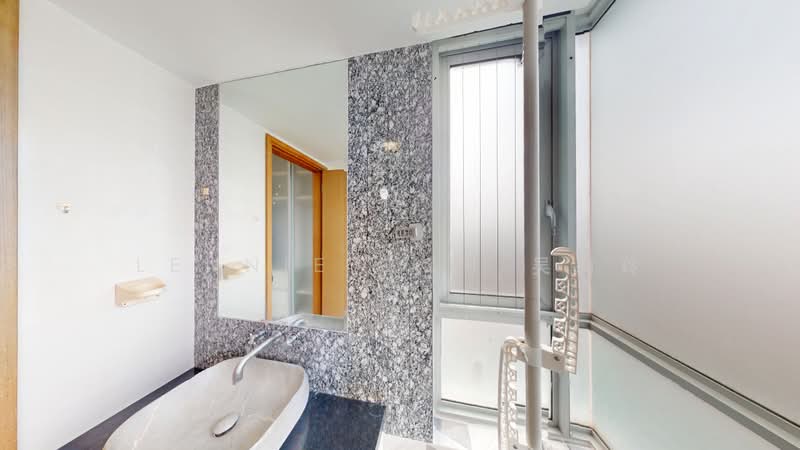 Kovan Melody, 37 Kovan Road, 2 Bedrooms, 872 sqft, Condominium For Sale, by Lennie Goh 吴莉玲, 500202269 - Bathroom - PropertyGuru.com.sg