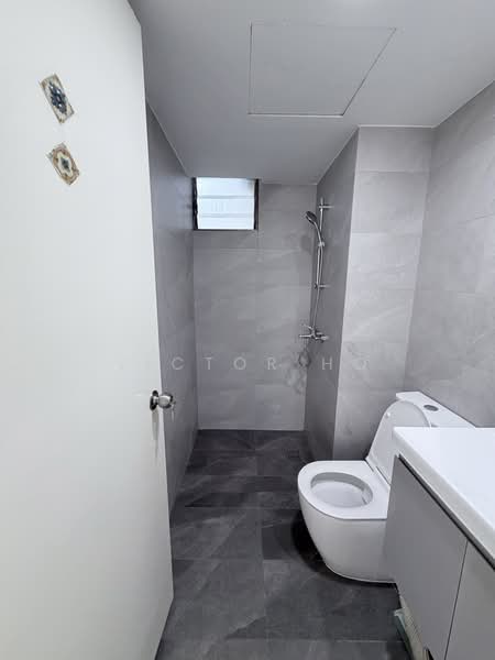 Orchid Park Condominium, 95 Yishun Street 81, 3 Bedrooms, 1,249 sqft, Condominium For Sale, by Victor Ho, 500202273 - Bathroom - PropertyGuru.com.sg