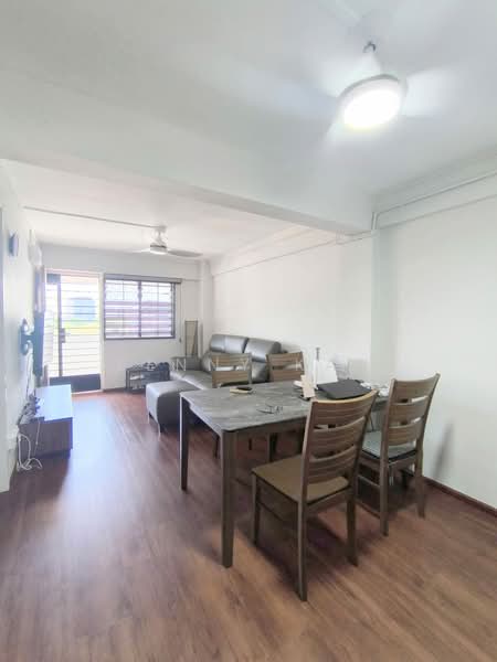 95 Aljunied Crescent, 95 Aljunied Crescent, Room Rental, 100 sqft, HDB Flat For Rent, by Kenny Kan, 500202291 - Living Room - PropertyGuru.com.sg