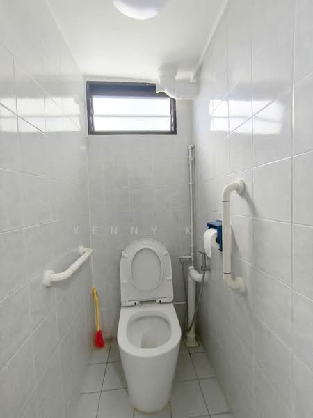 95 Aljunied Crescent, 95 Aljunied Crescent, Room Rental, 100 sqft, HDB Flat For Rent, by Kenny Kan, 500202291 - Bathroom - PropertyGuru.com.sg