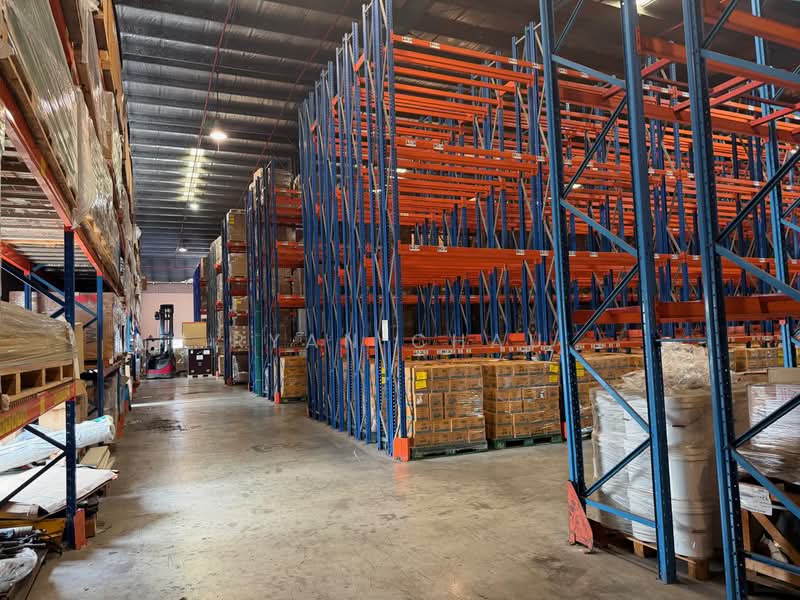 MRT | Dedicated Floor | 8m Clear | 6 Bays @ West, , 55,000 sqft, Warehouse For Rent, by Ryan Chau, 500202300 - CommercialGuru.com.sg