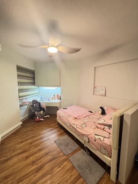 387 Bukit Batok West Avenue 5, 387 Bukit Batok West Avenue 5, Room Rental, 150 sqft, HDB Flat For Rent, by Jay Lee, 500202301 - Bedroom - PropertyGuru.com.sg