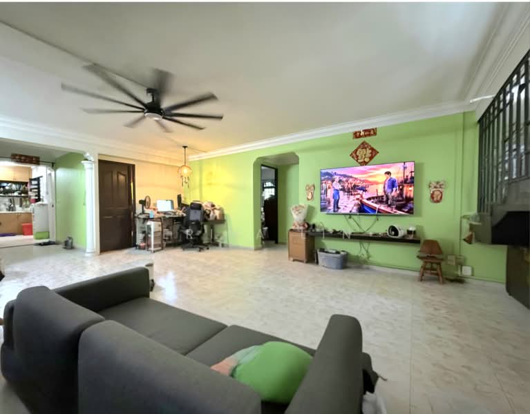 607 Woodlands Ring Road, 607 Woodlands Ring Road, 3 Bedrooms, 1,291 sqft, HDB Flat For Sale, by Erina Lin, 500202306 - Living Room - PropertyGuru.com.sg