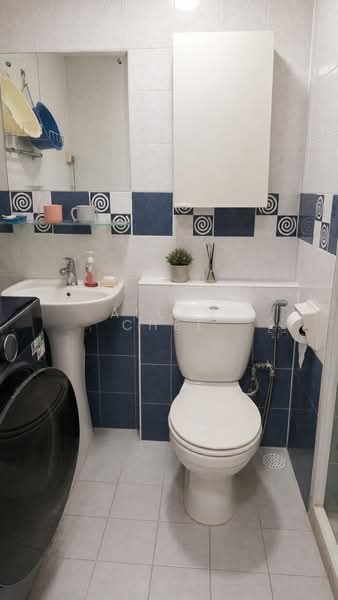 677B Jurong West Street 64, 677B Jurong West Street 64, 3 Bedrooms, 1,188 sqft, HDB Flat For Sale, by Allan Chee, 500202308 - Bathroom - PropertyGuru.com.sg
