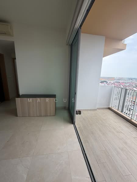 The Glades, 12 Bedok Rise, 2 Bedrooms, 721 sqft, Condominium For Rent, by Marcus Lim, 500202312 - Balcony - PropertyGuru.com.sg