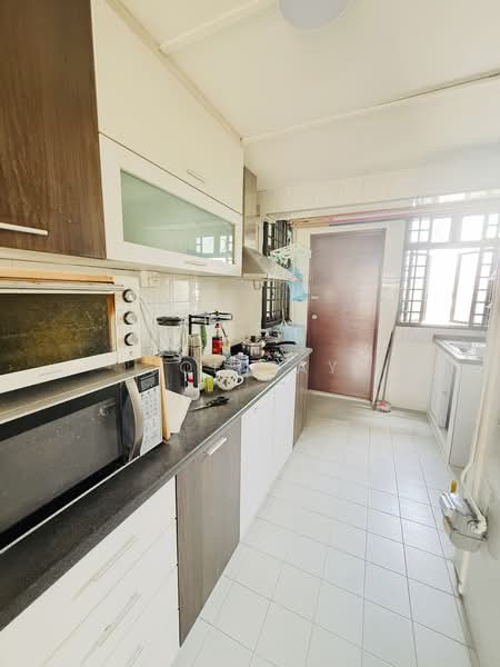107 Jalan Bukit Merah, 107 Jalan Bukit Merah, 2 Bedrooms, 678 sqft, HDB Flat For Rent, by Joe Tay, 500202317 - Kitchen - PropertyGuru.com.sg