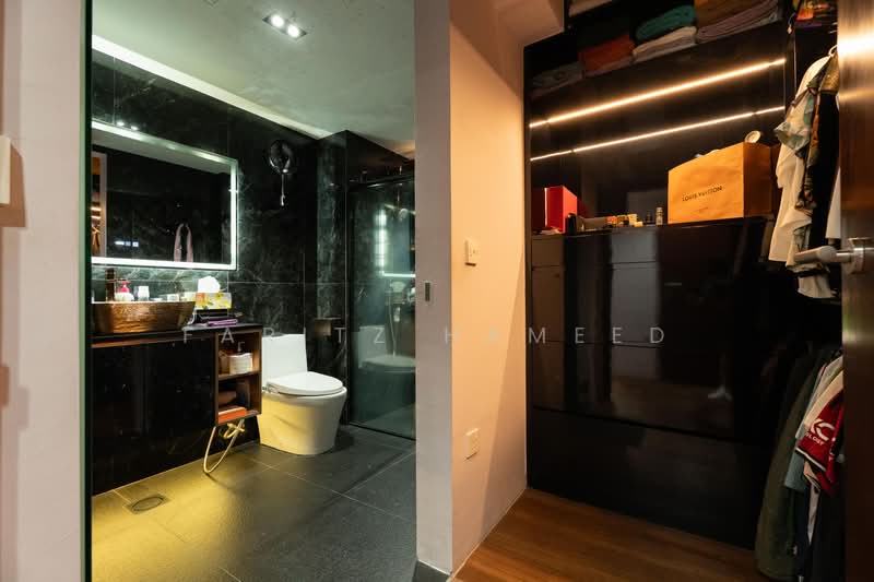 Riverparc Residence, 102 Punggol Drive, 3 Bedrooms, 1,356 sqft, Executive Condominium For Sale, by Faritz Hameed, 500202318 - Bathroom - PropertyGuru.com.sg