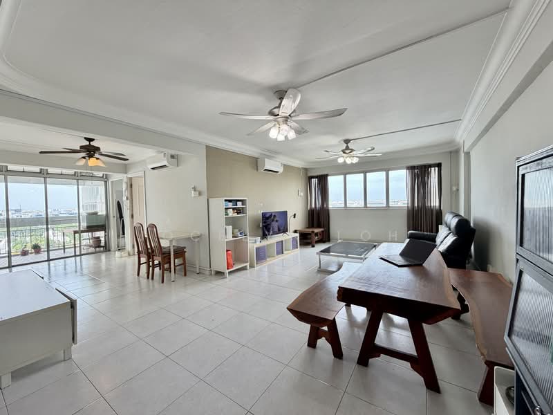 552 Ang Mo Kio Avenue 10, 552 Ang Mo Kio Avenue 10, 3 Bedrooms, 1,281 sqft, HDB Flat For Rent, by Jocelyn Loh, 500202330 - Living Room - PropertyGuru.com.sg
