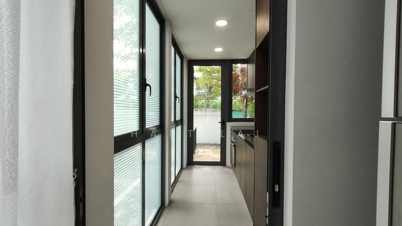 Semi-Detached at D10 Jalan Haji Alias, Jalan Haji Alias/Coronation Rd/Sixth Ave/Namly Dr, 5 Bedrooms, 3,003 sqft, Semi-Detached House For Rent, by Hart Lai, 500202344 - Kitchen - PropertyGuru.com.sg