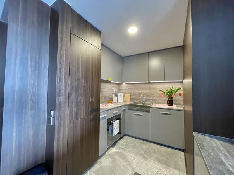 One Pearl Bank, 1 Pearl Bank, 2 Bedrooms, 700 sqft, Condominium For Sale, by Richard Teo, 500202345 - Kitchen - PropertyGuru.com.sg