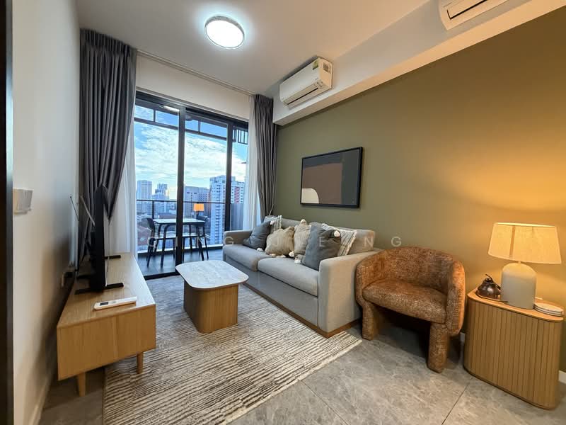 The M, 30 Middle Road, Beach Road / Bugis / Rochor, 2 Bedrooms, 592 sqft, Condominium For Sale, by Qing Jie Ng, 500202352 - Living Room - PropertyGuru.com.sg
