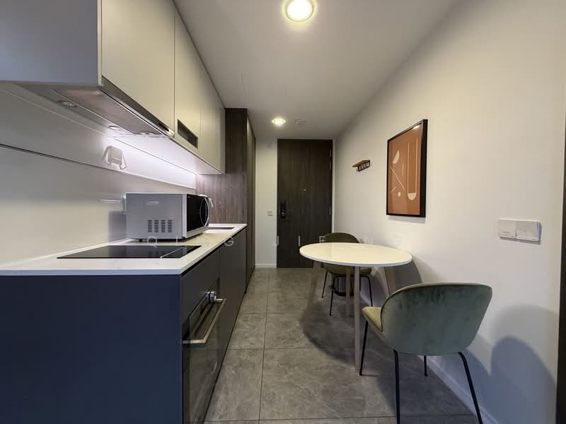 The M, 30 Middle Road, Beach Road / Bugis / Rochor, 2 Bedrooms, 592 sqft, Condominium For Sale, by Qing Jie Ng, 500202352 - Kitchen - PropertyGuru.com.sg