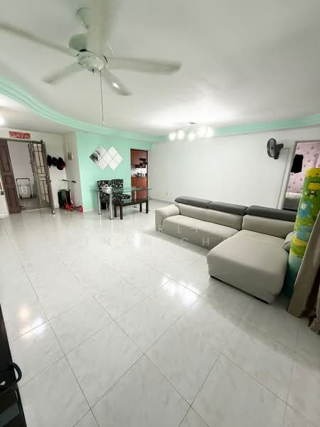295A Compassvale Crescent, 295A Compassvale Crescent, 3 Bedrooms, 1,184 sqft, HDB Flat For Sale, by Charlie Ethan Chia, 500202365 - Living Room - PropertyGuru.com.sg