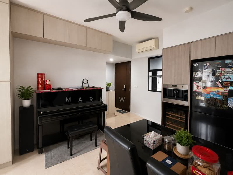 Botanique at Bartley, 225 Upper Paya Lebar Road, 3 Bedrooms, 1,066 sqft, Condominium For Sale, by Mark Wong, 500202366 - Living Room - PropertyGuru.com.sg