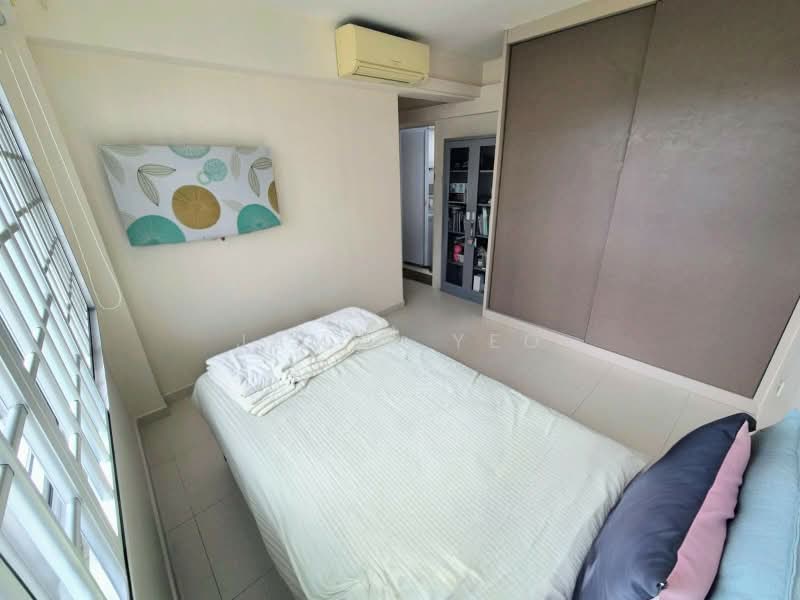 430D Fernvale Link, 430D Fernvale Link, 3 Bedrooms, 990 sqft, HDB Flat For Sale, by James Yeo, 500202385 - Bedroom - PropertyGuru.com.sg