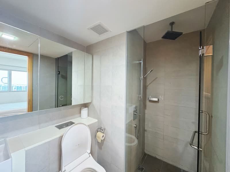 Eight Riversuites, 6 Whampoa East, 1 Bedroom, 441 sqft, Condominium For Rent, by Caitlin Tan, 500202391 - Bathroom - PropertyGuru.com.sg