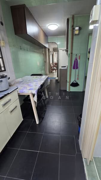 32 Jalan Bahagia, 32 Jalan Bahagia, 2 Bedrooms, 603 sqft, HDB Flat For Sale, by Mathi Alagan, 500202395 - Kitchen - PropertyGuru.com.sg