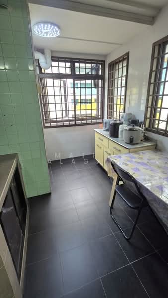 32 Jalan Bahagia, 32 Jalan Bahagia, 2 Bedrooms, 603 sqft, HDB Flat For Sale, by Mathi Alagan, 500202395 - Kitchen - PropertyGuru.com.sg