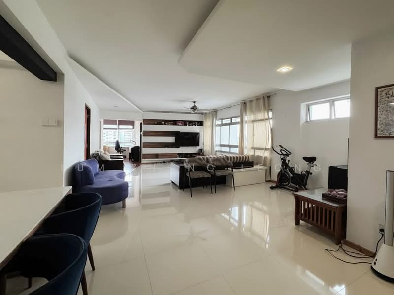 243 Pasir Ris Street 21, 243 Pasir Ris Street 21, 4 Bedrooms, 1,561 sqft, HDB Flat For Sale, by Lum Zhong Leong, 500202406 - Living Room - PropertyGuru.com.sg