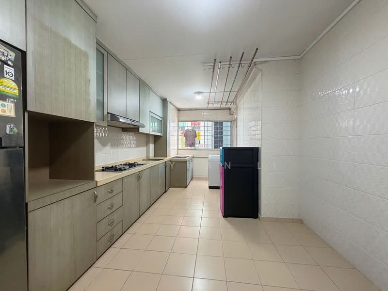 622 Yishun Ring Road, 622 Yishun Ring Road, 2 Bedrooms, 796 sqft, HDB Flat For Rent, by Eng Yuan Li, 500202410 - Kitchen - PropertyGuru.com.sg