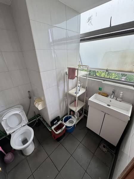 Northstar @ Amk, 7030 Ang Mo Kio Avenue 5, Ang Mo Kio / Bishan / Thomson, 230 sqft, Light Industrial (B1) For Rent, by Pey Si Ya, 500202415 - Bathroom - CommercialGuru.com.sg