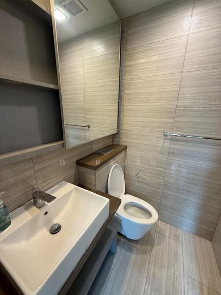 Sky Green, 568 Macpherson Green, 2 Bedrooms, 614 sqft, Condominium For Sale, by G. Rajan, 500202424 - Bathroom - PropertyGuru.com.sg